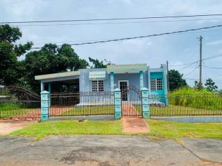 Casa Reposeída - Barrio Hato Arriba El Paraiso Lote 3 Calle Arcangel, 00612