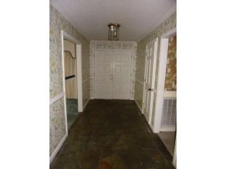Casa Reposeída - 207 Redwood Road, 30721